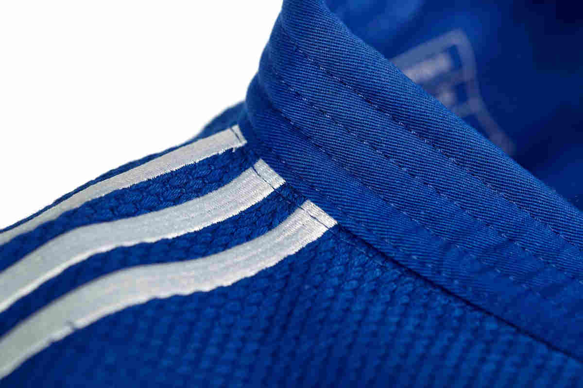 Adidas JU kimono Champion III IJF 750g, modré