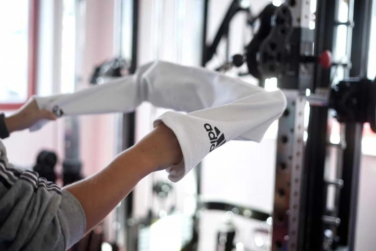 Adidas manica da allenamento Tube, bianca