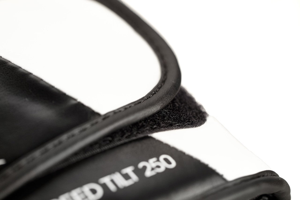 Adidas SPEED TILT 250 boxerské rukavice, čierno-biela